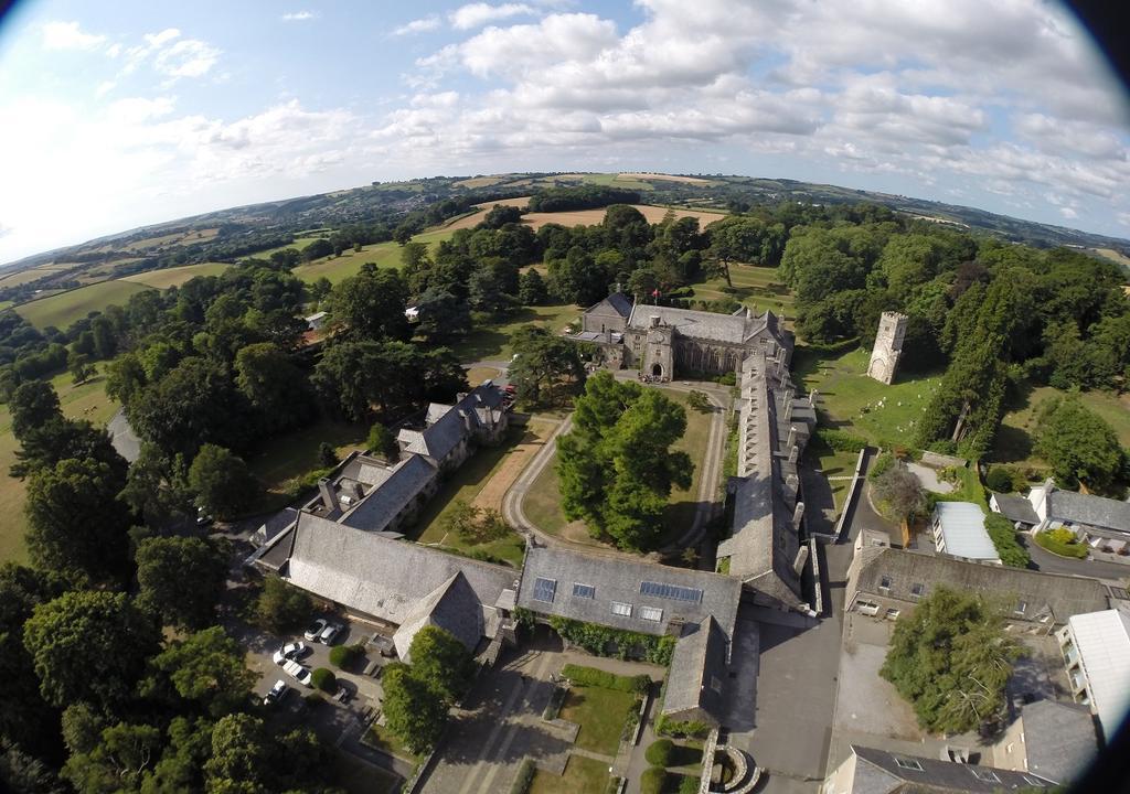 Dartington Hall Bed & Breakfast Totnes Exterior foto